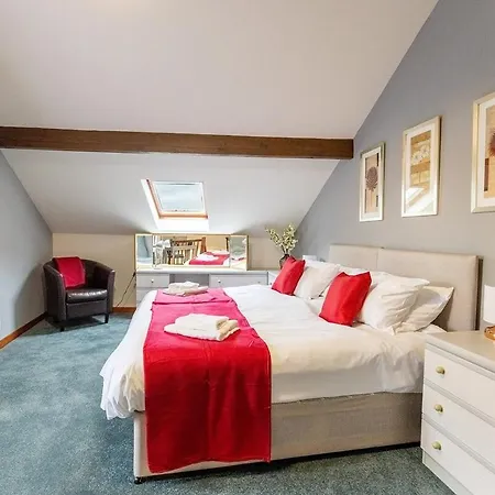 Katherines Court - Spacious Apartment With Rolling Hill Views Kendal Exterior photo